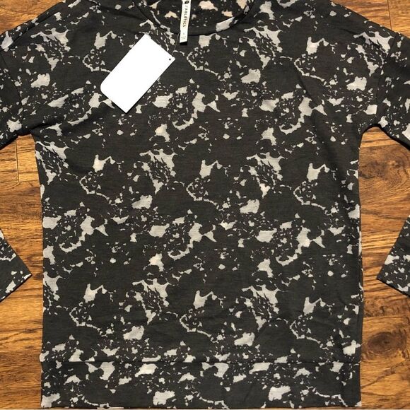 NWT Fabletics Burnout Oversized Pullover French Terry Long-sleeve Size M - Picture 11 of 12